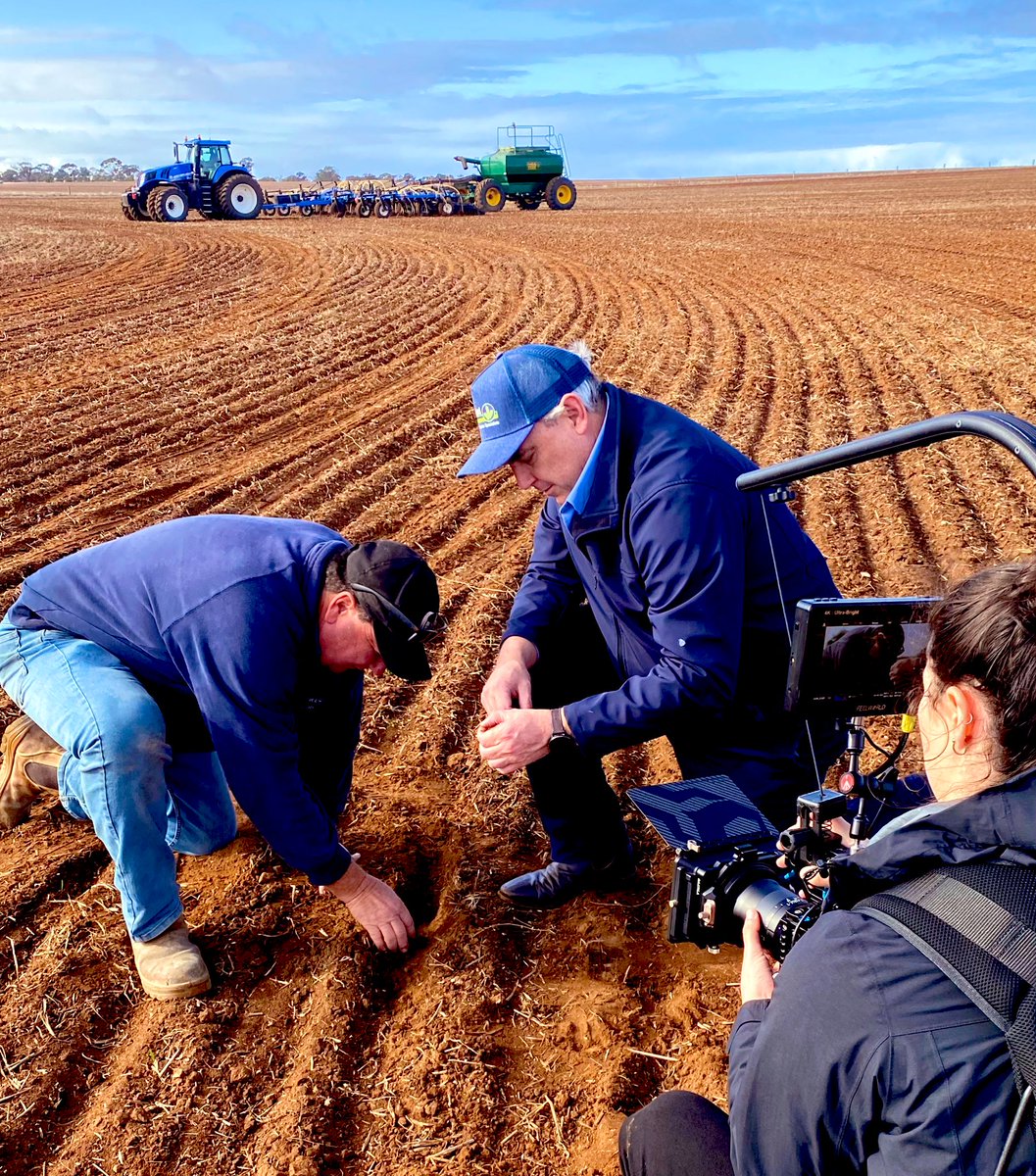 UPLAUSLtd's tweet photo. Behind the scenes on shoot in #southaustralia with Micheal Caldwell UPL Sub Leader #Australia and #NewZealand
#upl #openag #aussiefarmers #freeling https://t.co/JPqy7uGTzi