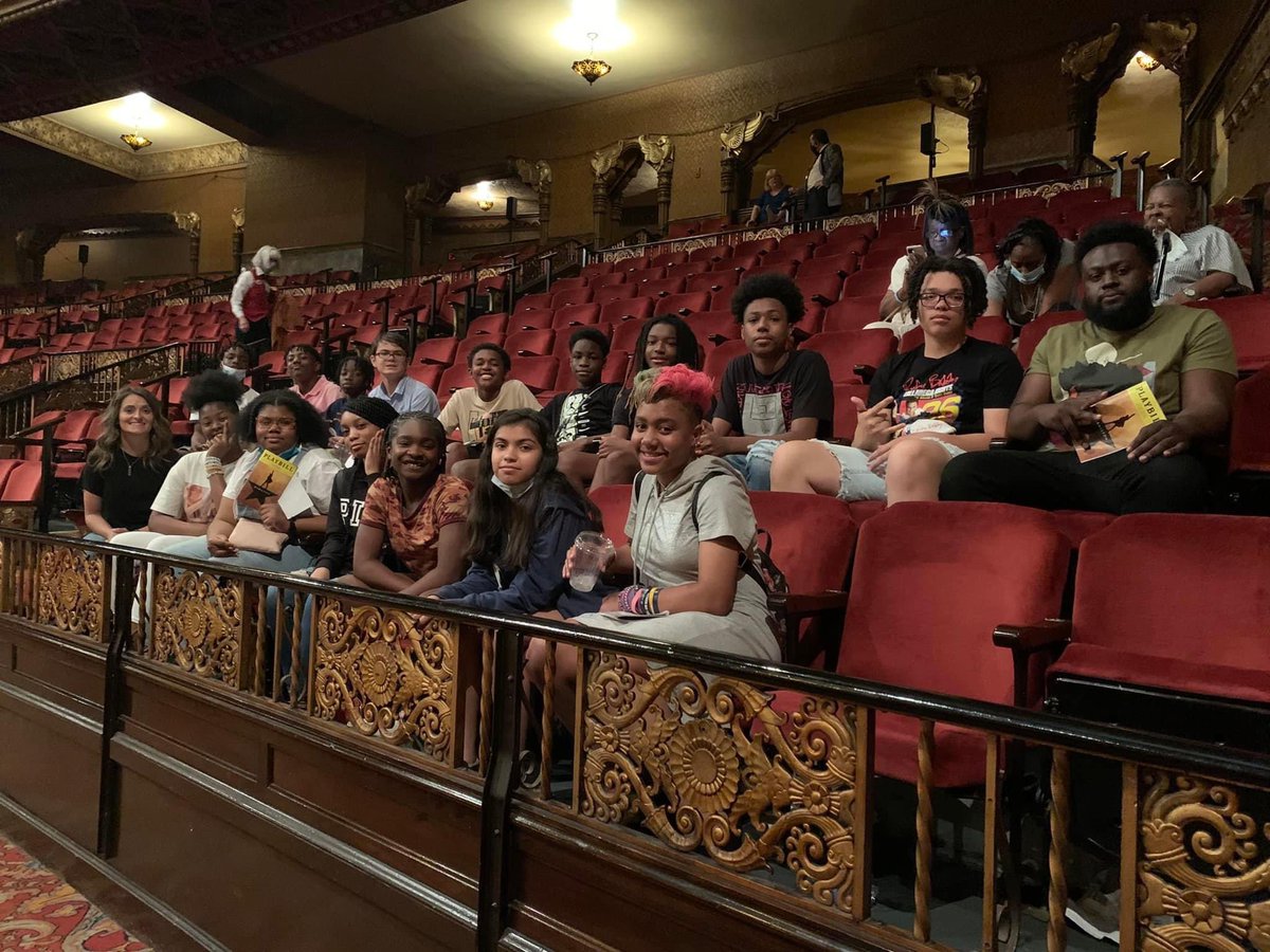 AbbyEmroski's tweet photo. Spent the afternoon at The Fabulous Fox Theater in downtown St. Louis for the last showing of Hamilton with a great crew!!
#DPS61
#DCLI
#civicengagement
#Hamilton https://t.co/MBOeFTeGjV