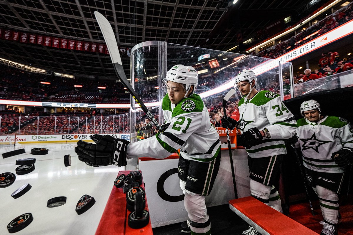 DallasStars's tweet photo. The Stars at night are big and bright 🌌

@PNCBank | #OneStateOneTeam | #TexasHockey | #StanleyCup https://t.co/3qPlu7icc3