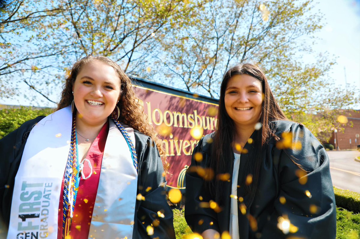 BloomsburgU's tweet image. &quot;Bloomsburg has made a difference in the girl who walked into Lycoming Hall in August 2018. My mom told me when she dropped me off that day my experience will be what I make it.&quot; 💛🎓🐾 #BUClass2022 #HuskyNation #ImAHusky #SocialWork #BSW #Husky4Life #BloomOnward