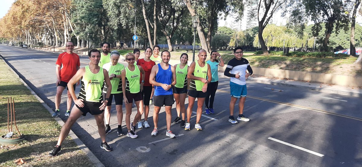 clubderunning's tweet photo. Resultados Caballeros 3000m Pque Olimpico:
@Franmiranda1500 1° gral 8'38 Pb
Cesar Pardo 9'36 Sb
Nico Cacchiabue 9'38 Pb
Juan Poggio 9'54 Pb 
Rodolfo Fleury 10'04 Sb
Oscar Peretti 10'27 Sb
David Jerez 10'33 Sb
Emanuel Kerps 10'43 Sb
Carlos Cos 10'54 Sb
@AleBritos06 #running https://t.co/RIFW5HV4rP
