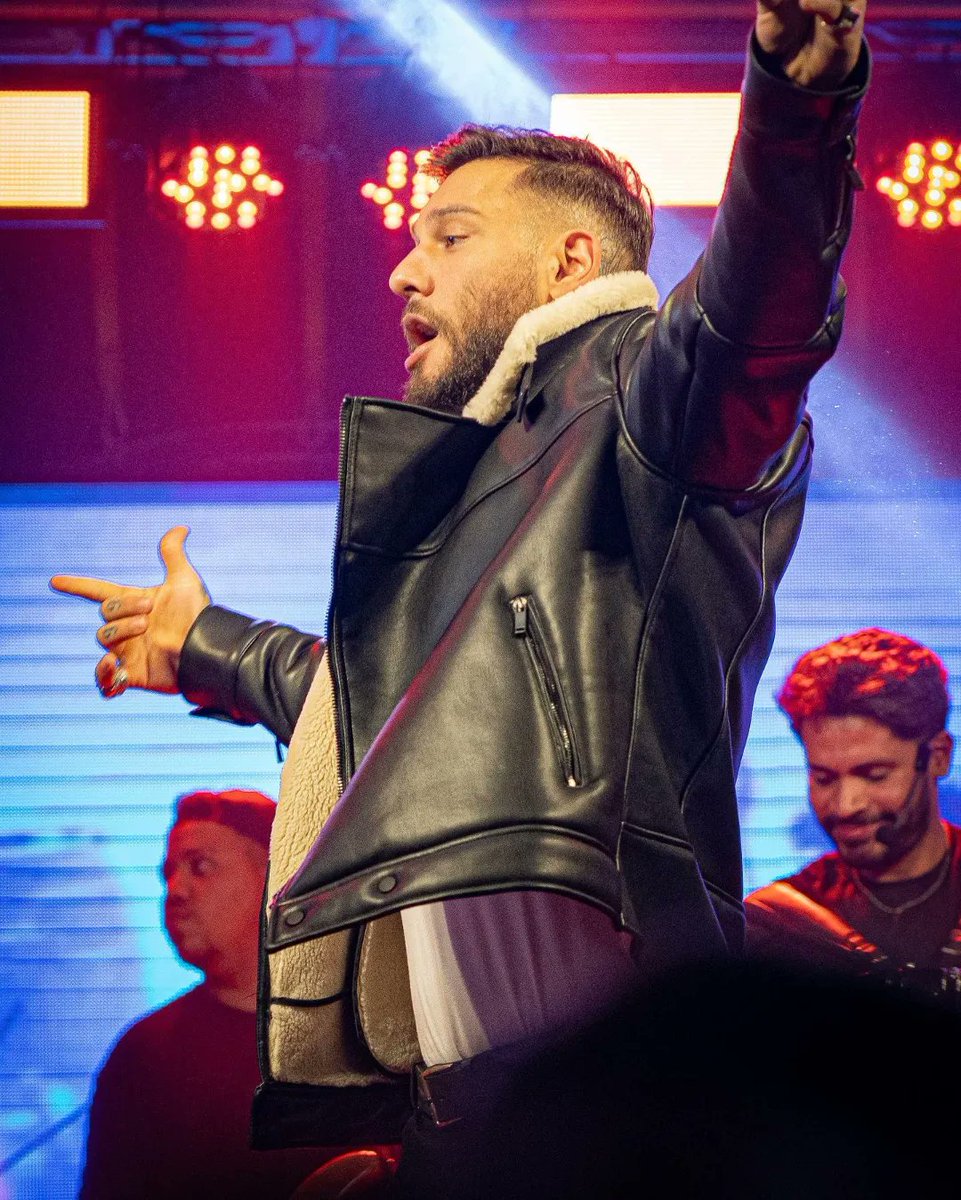 EternamentedoL's tweet photo. Resumo do show em Tapejara/RS
#PARTIUROLÊ
#ROLEZEIRAS
#ROLEDIFERENCIADO
#LUCASLUCCO
@lucaslucco
@lucaslucconews https://t.co/H6VOrVBfIn