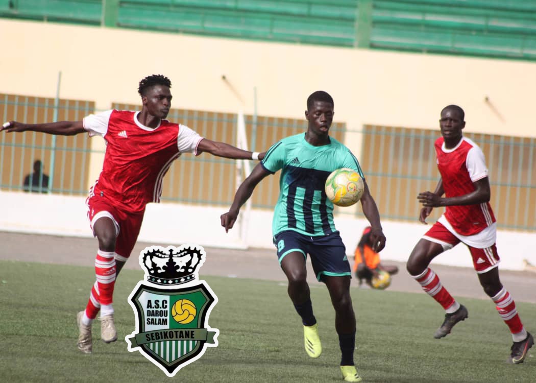 DarouSalamSebi's tweet photo. 𝕃𝔼𝕊 𝔹𝕌𝕋𝔼𝕌ℝ𝕊 ⚽️⛳🤓
𝘿𝘼𝙍𝙊𝙐 𝙎𝘼𝙇𝘼𝙈 2-0 vs RS YOFF 

#NATIONAL1 #DAROU #SEBIKOTANE #VERTBLANC #RSYOFF https://t.co/lDgO82JsQV