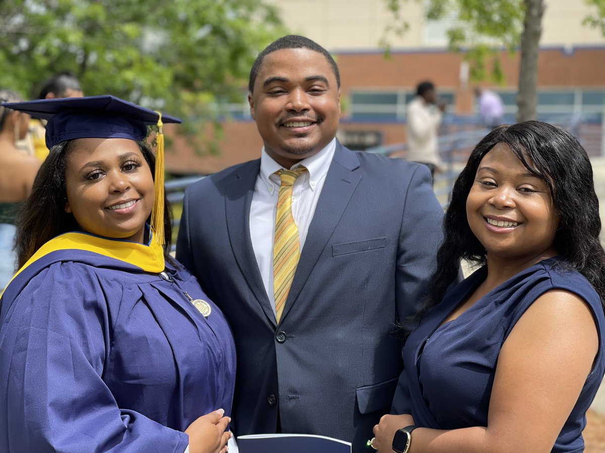 Ebony_Eyes795's tweet photo. My baby sister is an Aggie alum! Congratulations @Miaaa432 💙💛 #NCATgrad #Aggiefam #HBCUgrad https://t.co/mxmOE678zM