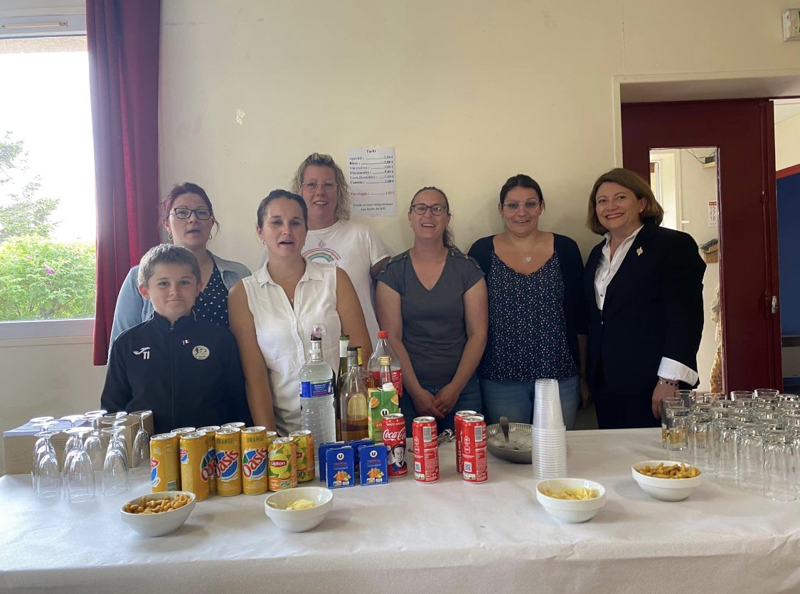 SKerbarh's tweet photo. Félicitation aux parents de l’ASE du RPI : #Foucart / #Alvimare / #Cléville pour l’organisation de ce repas, au profit des élèves.
Difficile de vous quitter! A très vite https://t.co/KmCDBHJ2V9