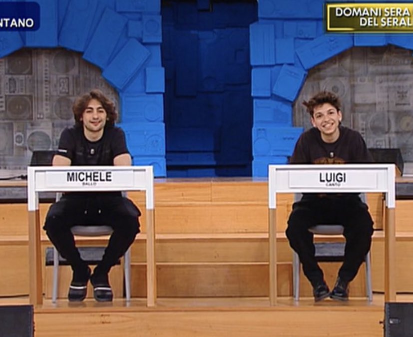 chiattillooo's tweet photo. POST MUTO #AMICI21 https://t.co/IflOon2Amq