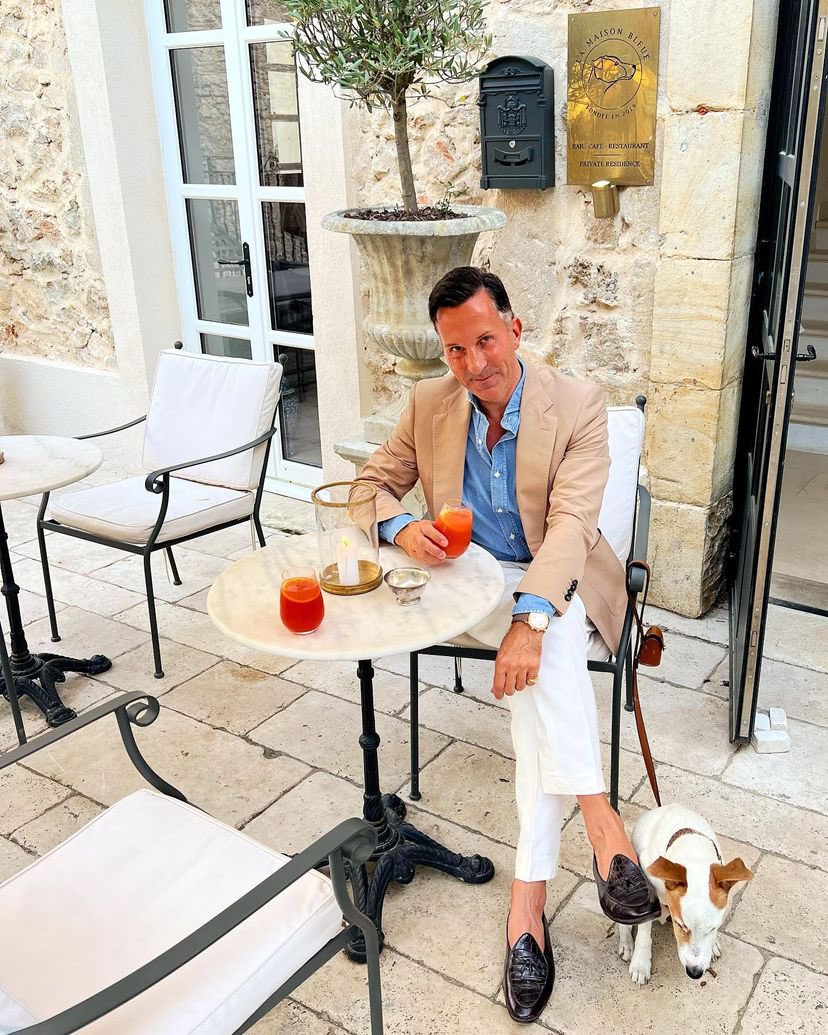 Sunday evening at <a href="/la/">hm yes okay</a>.maison.bleue for a relaxed aperitivo… 🍷Very excited to finally (re-)open the restaurant. Bertie and I will keep you updated… 😉🤟 #sunday #evenings #drinks #travel #france #explore #restaurant #classy #bar #gentleman #lifestyle #goodvibes #positivevibes