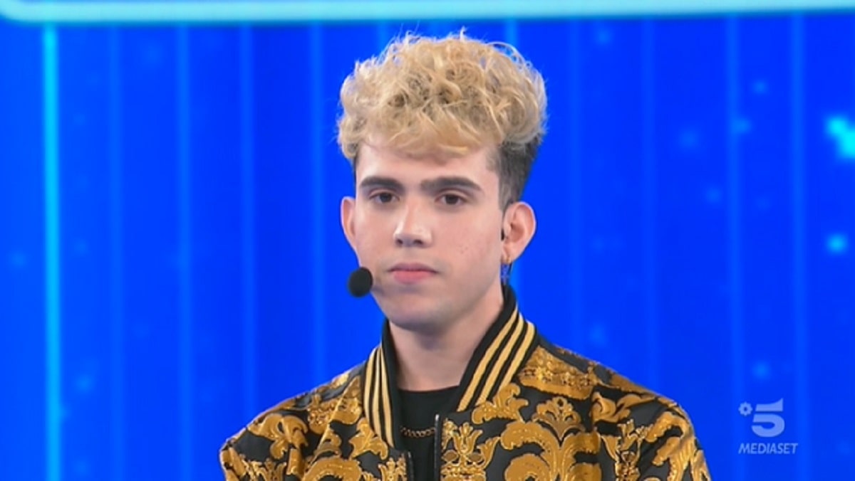 si_sonokevin's tweet photo. L’anno scorso Aka7even.
Quest’anno Alex Wyse.
Due eliminazioni ingiuste che alla fine fuori si è dimostrato essere tutt’altro.
DUE GRANDI ARTISTI ! #Amici21 https://t.co/4iap2GJN9b