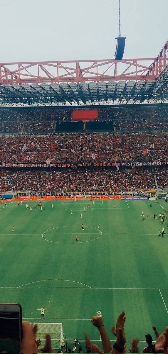 PieraFasa's tweet photo. 📍 #MilanAtalanta https://t.co/yCMPdw1RjF