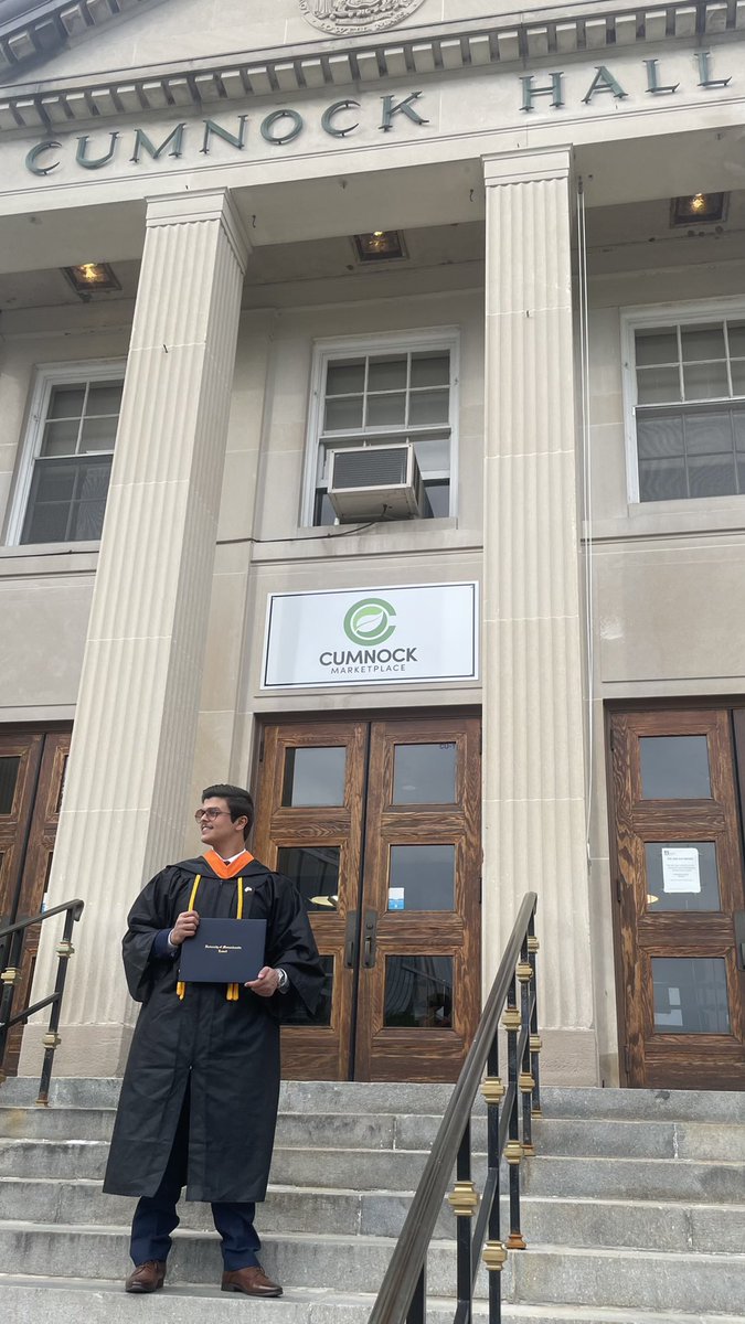 عُظّم المُراد فهَان الطريق
الحمدلله على البلاغ والتمام 
تم بحمدالله تخرجي من جامعة
University of Massachusetts-Lowell 
من الولايات المتحدة الامريكية
بتخصص الهندسة الكهربائية 
بتقدير امتياز مع مرتبة الشرف
سائلا المولى عز وجل التوفيق لي ولكم
م .ناصر جمال مخلد الشوّيب