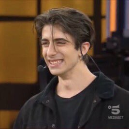 vfxnic's tweet photo. purtroppo questo programma non premia il talento. non vi hanno mai meritati ma in tanto state spaccando il culo a tutti. #Amici21 https://t.co/fX3atu6Vea
