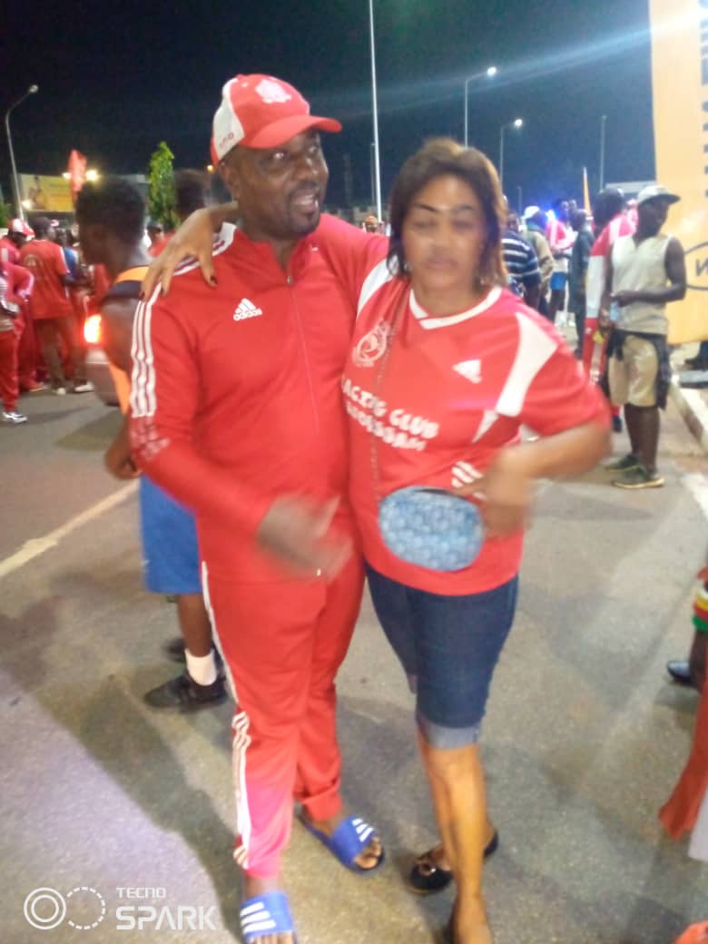 RACING_TPO's tweet photo. [#RACAST : Merci pour votre mobilisation ❤️🤍]

Vous êtes les meilleurs supporters du monde mondial 🔥🥰

#TPO4Life https://t.co/jCBGd5y4cT