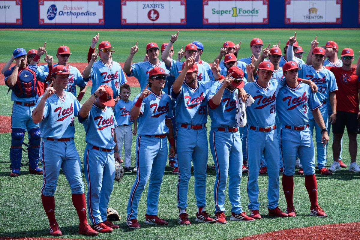 Diamond Dogs tweet media