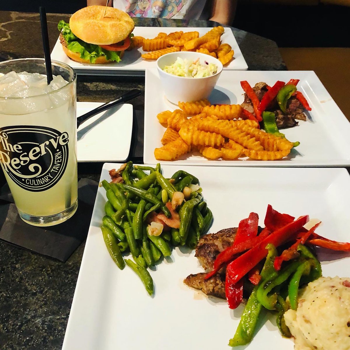 happyl__4's tweet photo. #Lunch #Sundyvibes #withmygirls #love #myfam #singlemomlife #sunday #lunchtime #thereserve #food #instafood #steak #burger #pulledporkqueso #yummy #delicious #foodie #foodwithmygirls #mood https://t.co/gHi3tvcePL