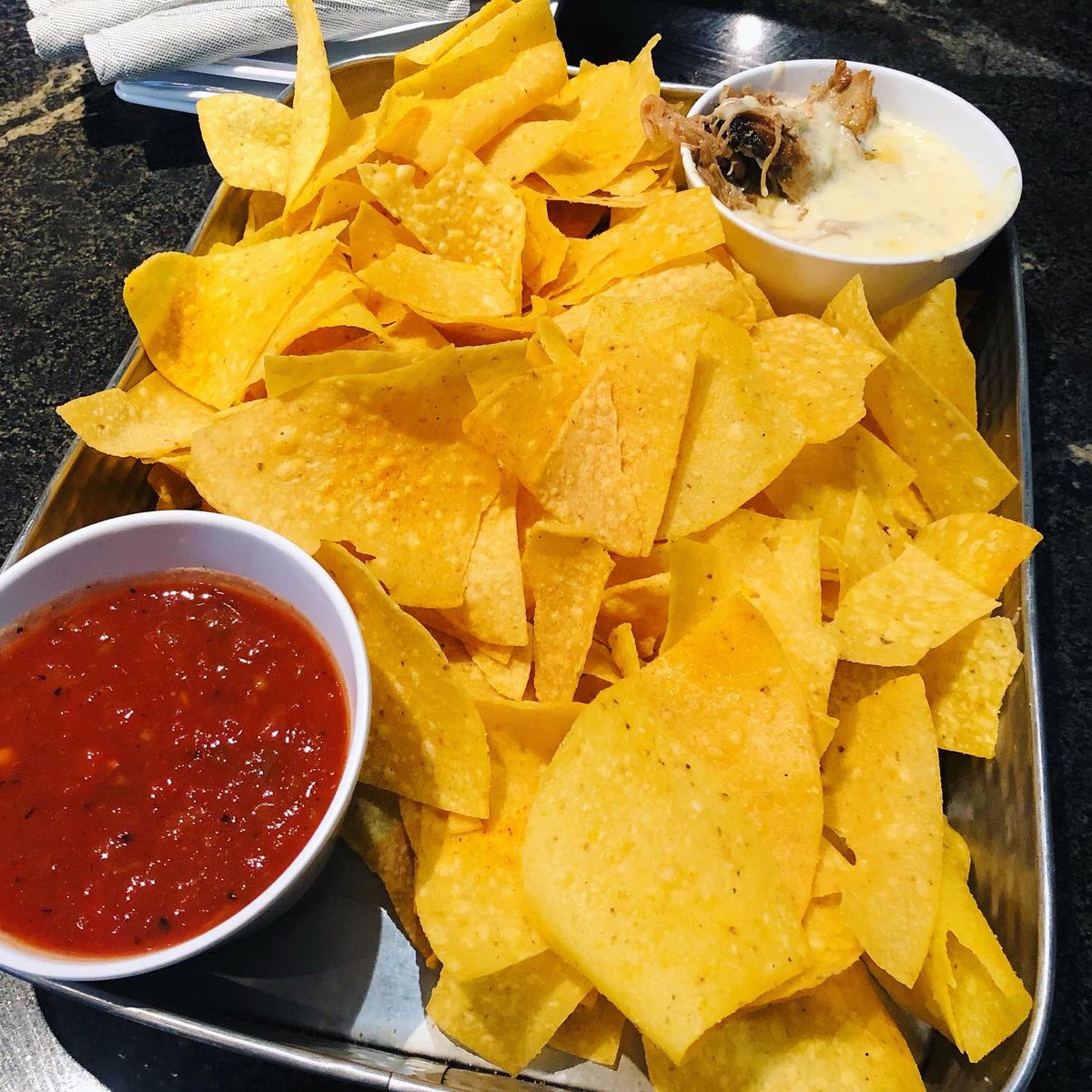 happyl__4's tweet photo. #Lunch #Sundyvibes #withmygirls #love #myfam #singlemomlife #sunday #lunchtime #thereserve #food #instafood #steak #burger #pulledporkqueso #yummy #delicious #foodie #foodwithmygirls #mood https://t.co/gHi3tvcePL