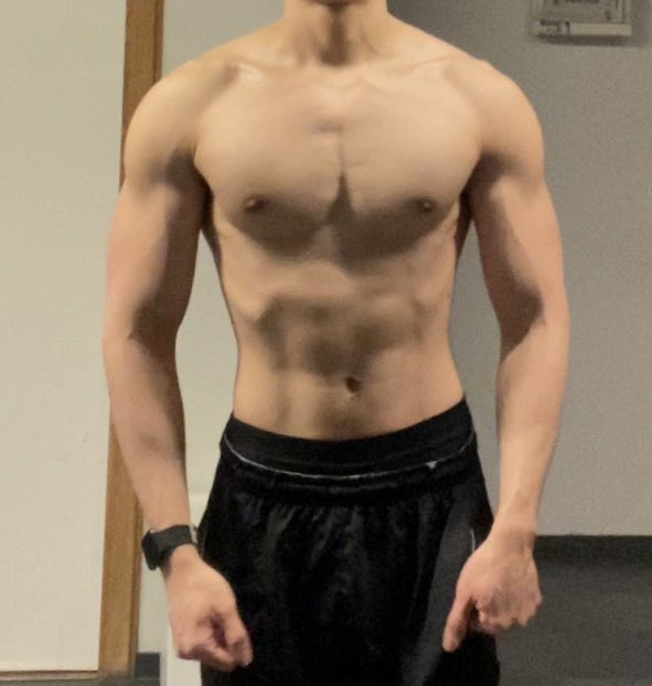 asiandomking's tweet photo. Who’s ready to serve their Asian king? Take a bow cunts #findom #slaves #cashmaster #feetworship https://t.co/k6pTJQDt7K