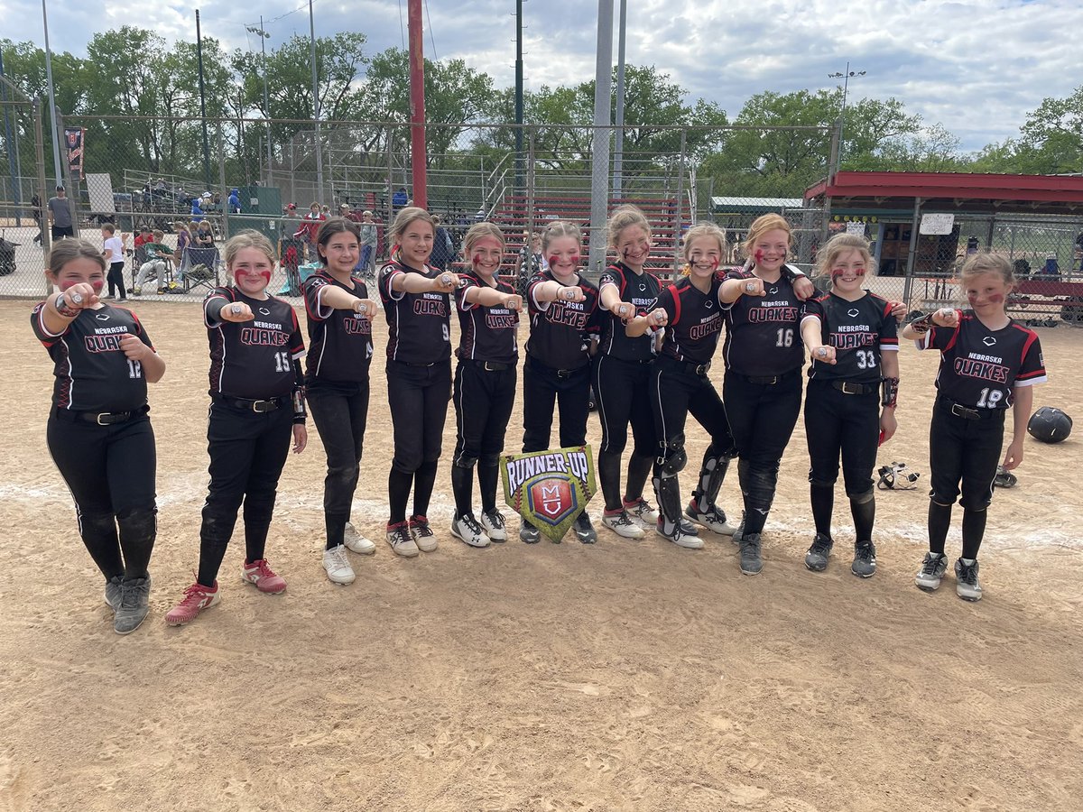 Nebraska Quakes Gold - Byrd tweet media