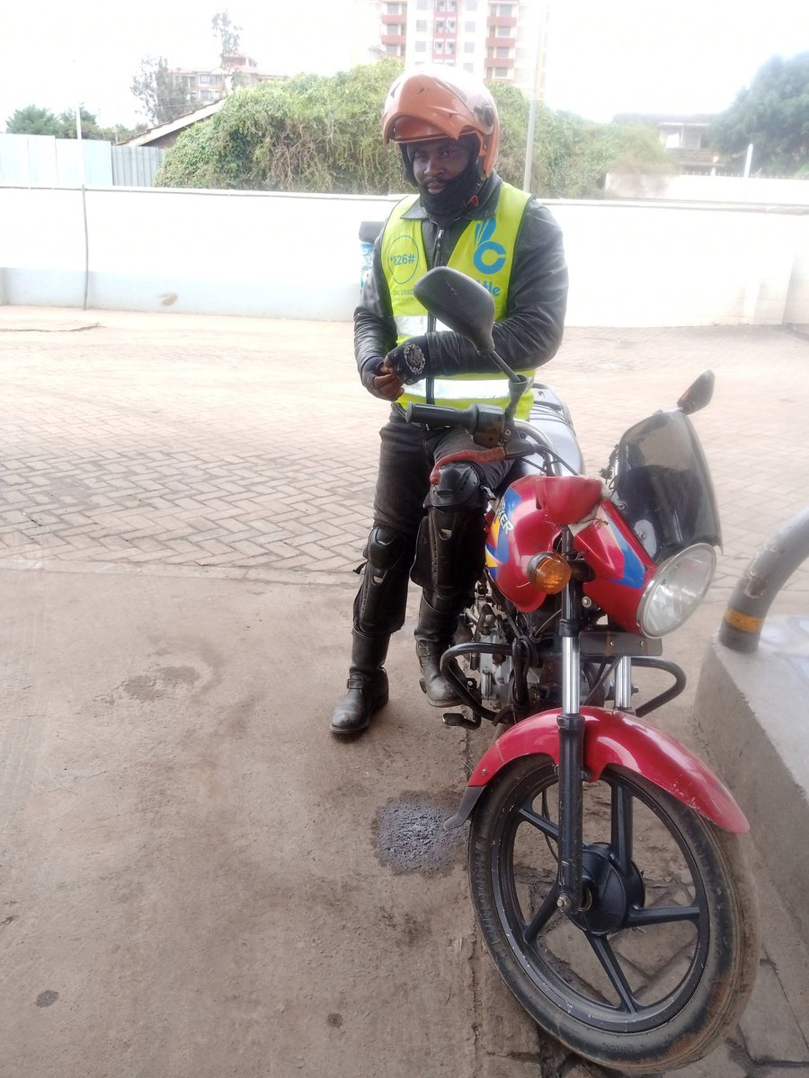 CaptainOchenge's tweet photo. @AAKenya I nominate myself because this is what I love doing. I have been on these roads for close to 3yrs now without a single accident simply because of being careful and knowing the purpose of my work. I don't ride carelessly for I Know a single mistake can cost me alot. https://t.co/vvK5P33VHG