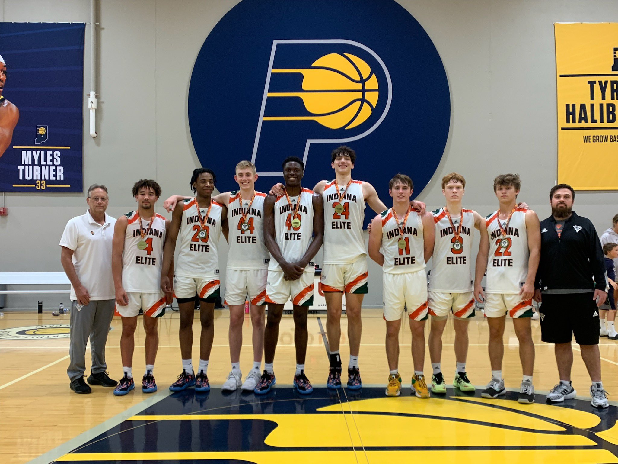 Adidas May Classic 2025