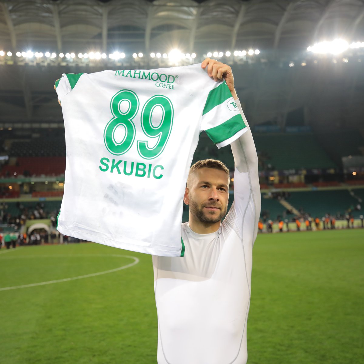 konyaspor's tweet photo. İyi Geceler Büyük #Konyaspor Ailesi! 💚🤍 https://t.co/n5oyTKURT0