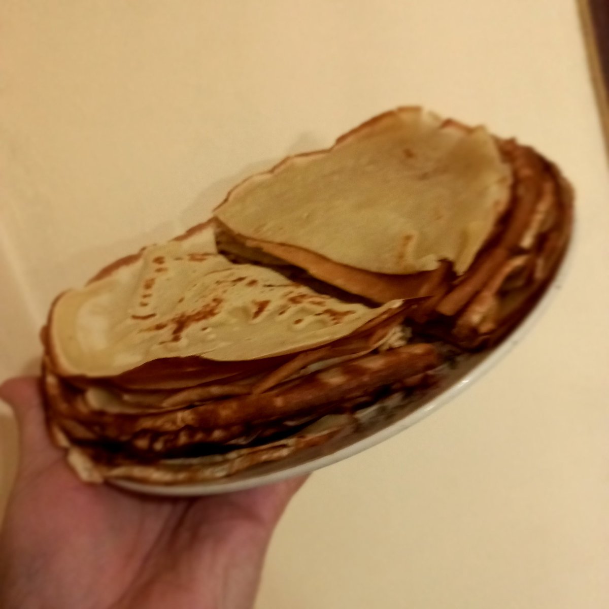 AdrySchannen's tweet photo. Va que le pregunto que preferís unos panqueques o unos buñuelos?
Todo para merendar ahora
#sundayvibes #sundaybreak #buttboy https://t.co/ERvvs6fNwc