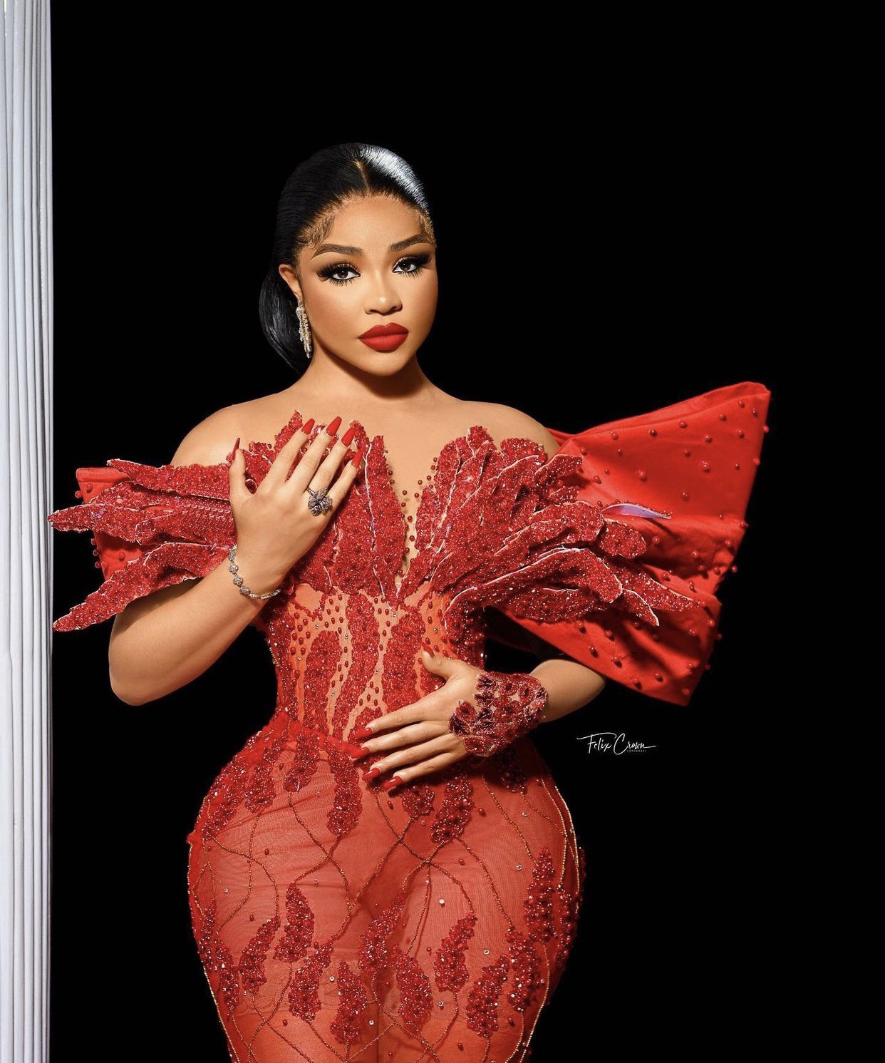 These are the best beauty looks at the Africa Magic Viewers’ Choice Awards looks worn by Nollywood celebrities. Here are the best makeup looks at The Africa Magic Viewers’ Choice Awards 2022,. Best Africa Magic Viewers’ Choice Awards 2022 Africa Magic Viewers’ Choice Awards 2022 outfits full list, worst Africa Magic Viewers’ Choice Awards 2022, Africa Magic Viewers’ Choice Awards 2022 red carpet. amvca meaning, amvca 2022 nominations, amvca 2022 dates, amvca 2022 nominees list, amvca 2022 nominees and winners, amvca 2022 date and time, amvca best dressed 2022, amvca 2022 winners list, amvca 2022 best dressed male, amvca 2022 venue.