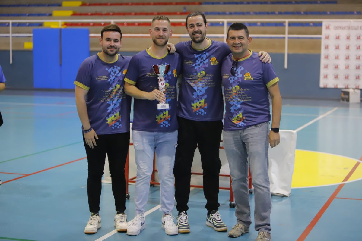 El domingo termina con una gran noticia para el deporte molinense y es el ascenso del senior femenino a 1a Nacional. Un objetivo deseado y que hoy ha podido conseguirse. Felicitar a toda la familia <a href="/molinabasket/">Ciudad Molina Basket</a> por este éxito. Enhorabuena <a href="/infiltrado_10/">Antonio Miguel Gómez</a> y a todo tu equipo 👏👏👏