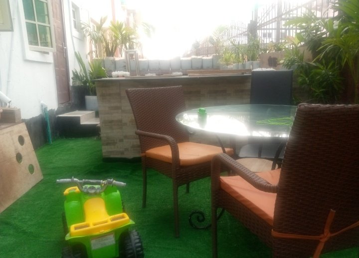Irishnaija's tweet photo. After photos.
These was on a low budget because it's a rental house, I didn't want to do anything permanent.
@akomscopy you have been there.
#smallspacedesigns Lagos https://t.co/WB8qjV3vbG
