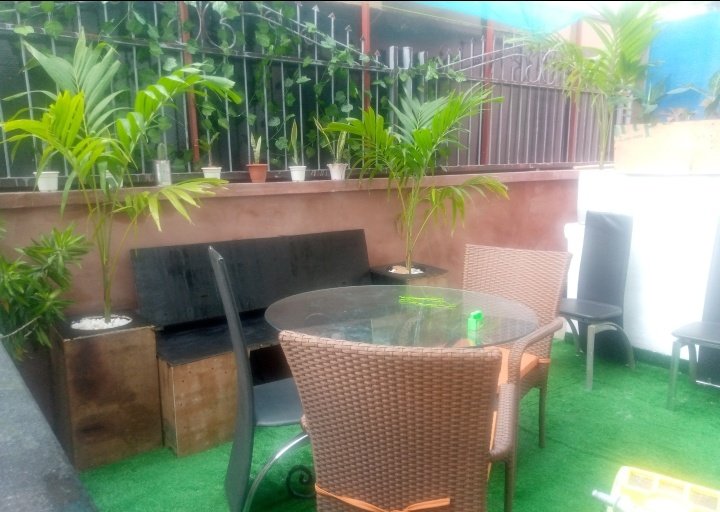 Irishnaija's tweet photo. After photos.
These was on a low budget because it's a rental house, I didn't want to do anything permanent.
@akomscopy you have been there.
#smallspacedesigns Lagos https://t.co/WB8qjV3vbG