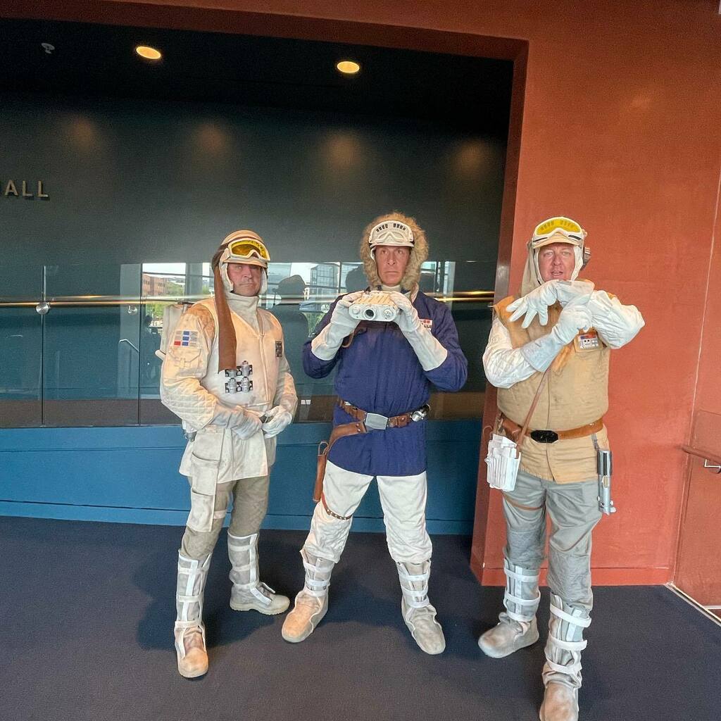 “Oh hey it’s the Hoth Squad!”
“That’s actually a pretty good nickname.”
“What were you guys calling yourselves?”
“Hoth Chocolate.”

#rebellegion #rl #centralbase