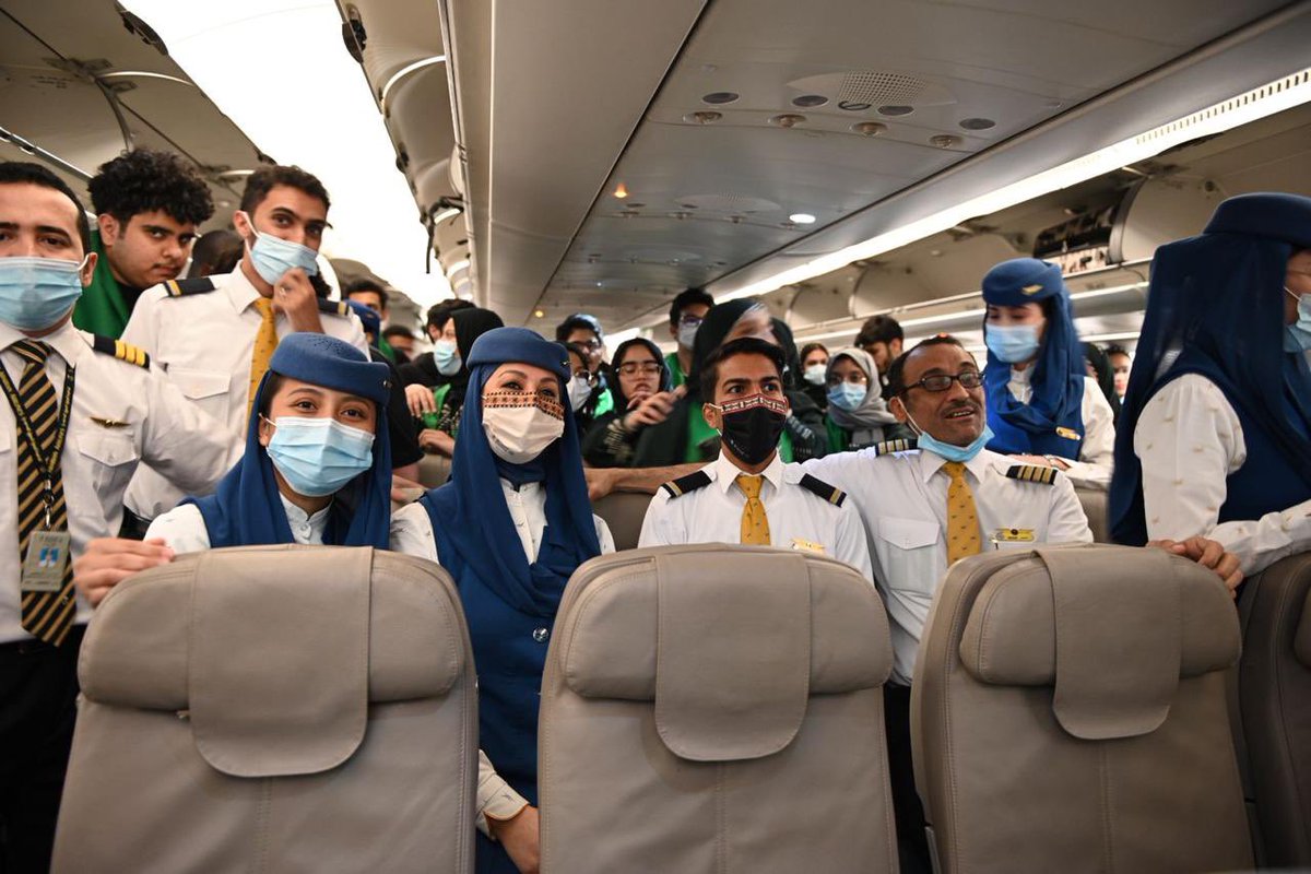 mawhiba's tweet photo. تتقدم #موهبة بخالص الشكر والتقدير لناقلنا الوطني #الخطوط_الجوية_السعودية @Saudi_Airlines والقائمين عليها؛ لجهودها الكبيرة الملموسة في سبيل نقل #المنتخب_السعودي_للعلوم_والهندسة 🇸🇦واستقبال الوفد المرافق لهم.

شكرا لكم شركاء النجاح
#شركاء_موهبة https://t.co/5TulwVVxJR