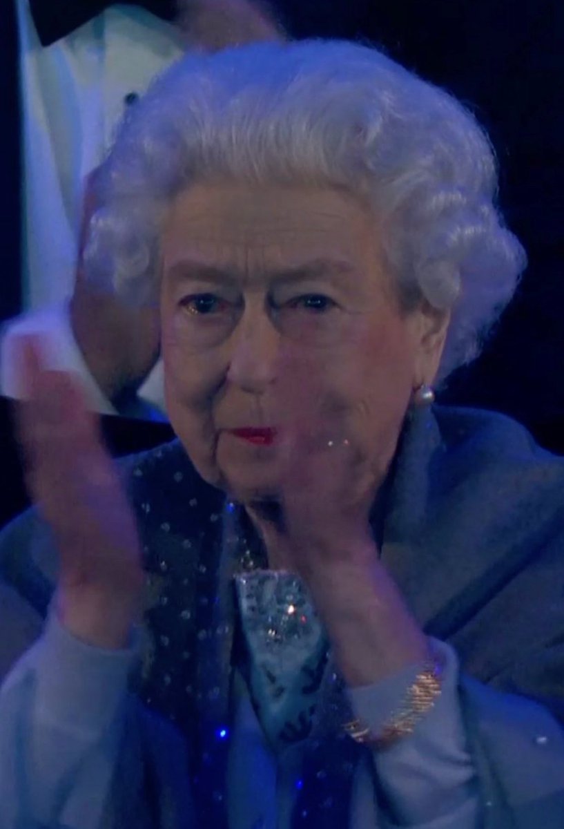 God save the Queen 🙌

Her Majesty Queen Elizabeth II.