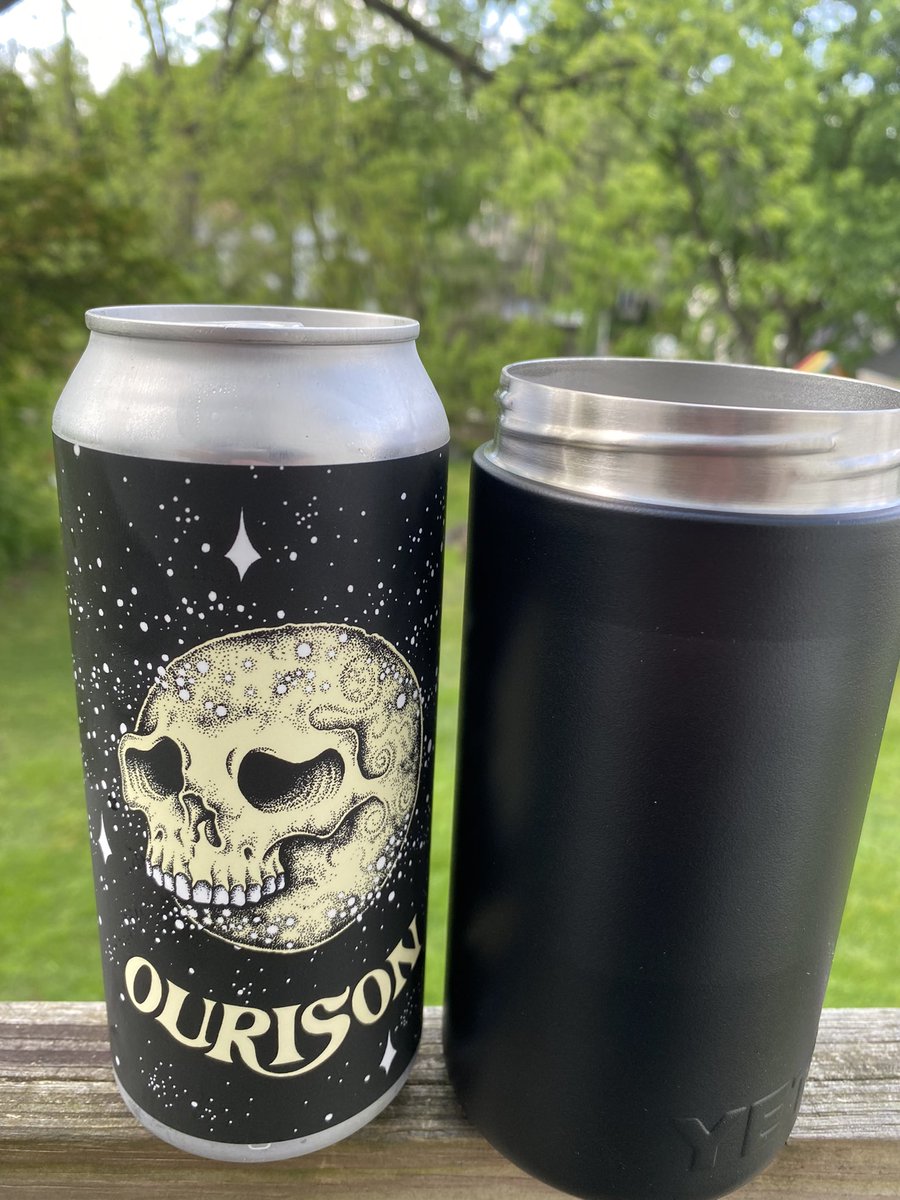 Essau1969's tweet photo. #SundayFunday Really loving this #Yeti that my kids got me for my Birthday. #Ourison @tiredhandsbeer #BeerMe #Beeroclock #YardWork LFG!! I need an extra day for the #Weekend ๐คฃ Drink it up! Cheers ๐บ https://t.co/fLxlF6n1qU