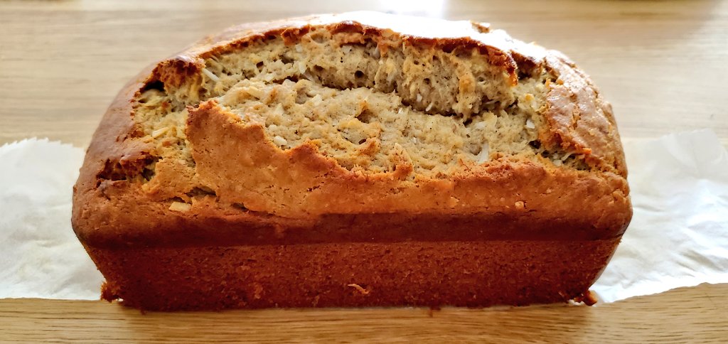 Ailee1292's tweet photo. I just made some serious coconut banana bread ๐ฅฅ๐๐๐คญ I can't believe I got this recipe in my head for so many years and it still comes out perfect ๐ #ARMYcooking #ARMYbaking
@BTSARMYKitchen https://t.co/p4WTrBwAf9