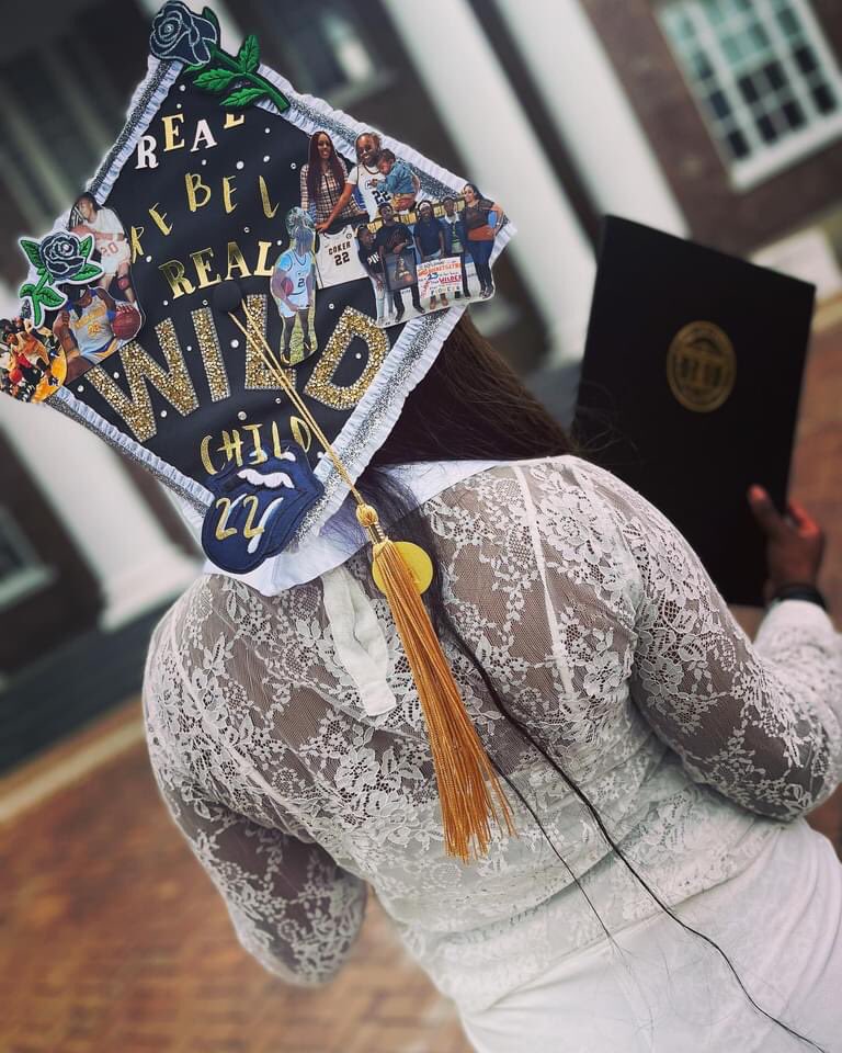 Ex <a href="/LadyChargersWBB/">Central-Macon WBB</a> star JeNya Wilder has graduated and received her Bachelor’s Degree from Coker University. The entire <a href="/CHChargers/">Central Chargers</a> family is proud of you!

#LadyChargersUp 🧡💙