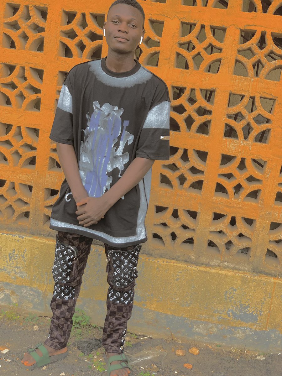 king_eritosin's tweet photo. https://t.co/HkSqLKtm59