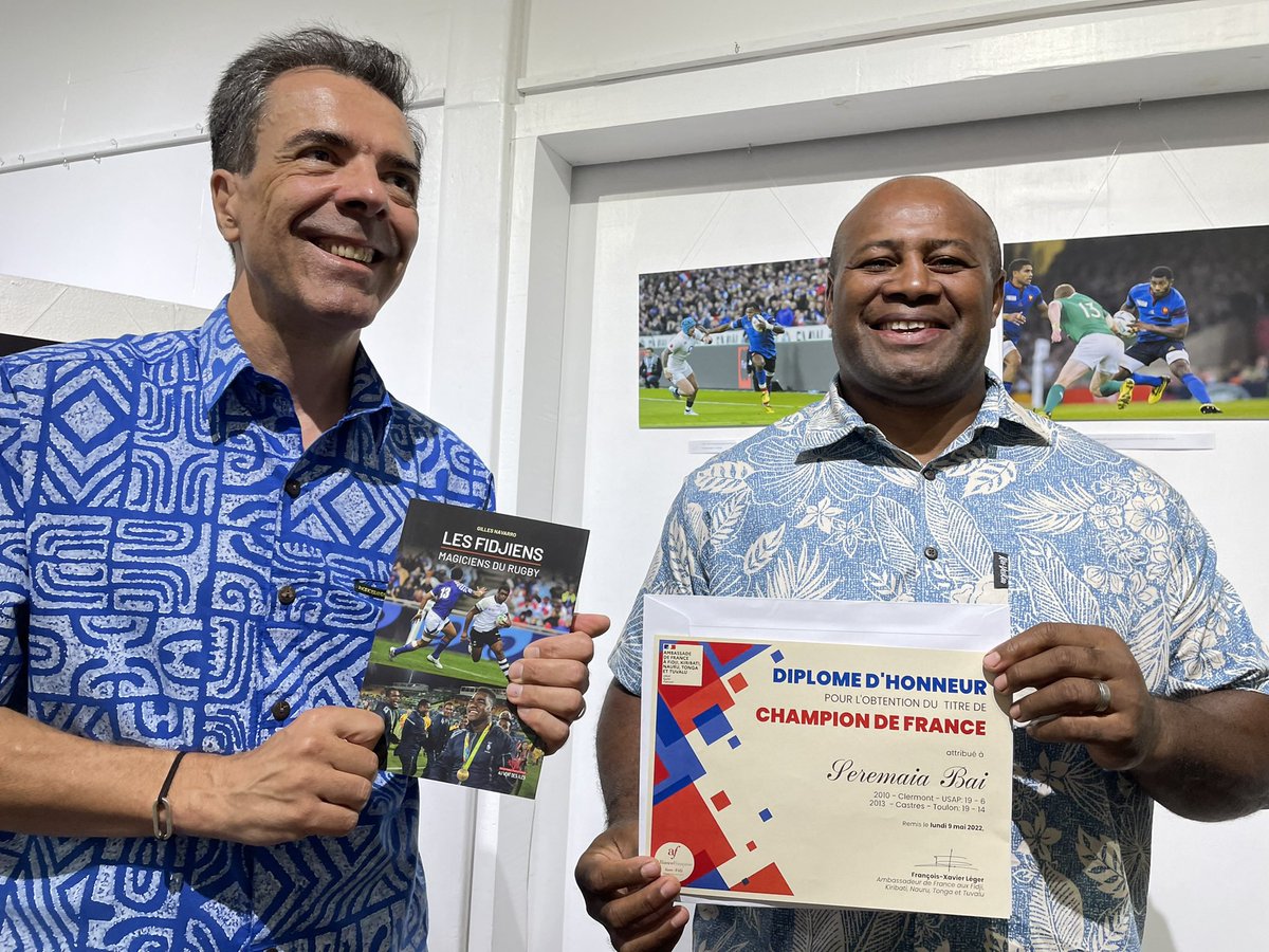 ViliSatala's tweet photo. #Bonjour &amp; #Bula! Spent the day settling in and walking around to get familiar with the weather here. #Toulouse is warm! There are more than 200 #Fijians playing #rugby in France like @BSeremaia and Sireli Bobo used to! Check This book out at @ambafrancefj 
#FijiRugby7s #Fiji https://t.co/u1keCs8GEo