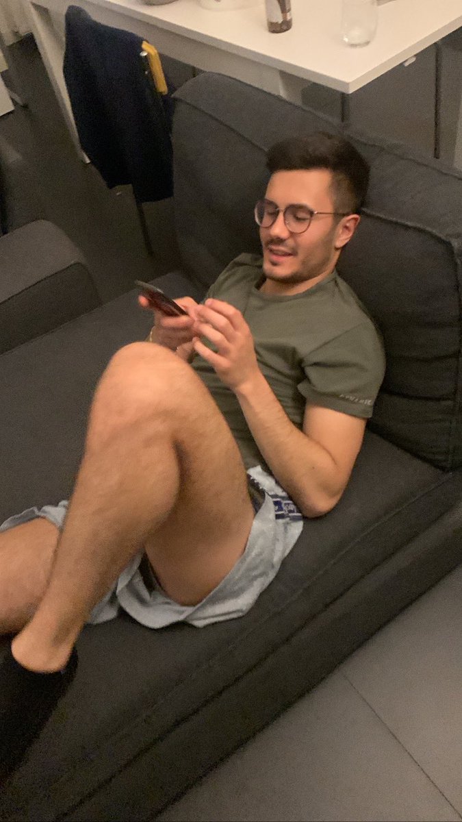 LeonardoViotto0's tweet photo. Grant “culobello” Williams è un handicappato.
Fonte: capiscer di Cividale del Friúli.
Va bene. https://t.co/Pc7j1zNNZP