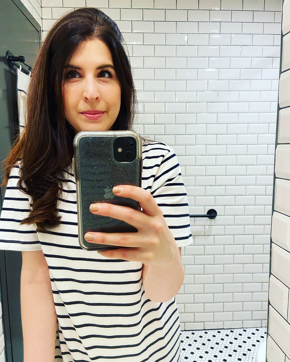 loriannejackson's tweet photo. When your outfit matches the boutique hotel bathroom… https://t.co/fPMyiQ4JsT