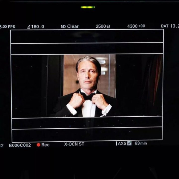thinkermadsmik's tweet photo. commercial advertising from "OCCHIO" 🎩 #MadsMikkelsen https://t.co/LvEm8PQDPO