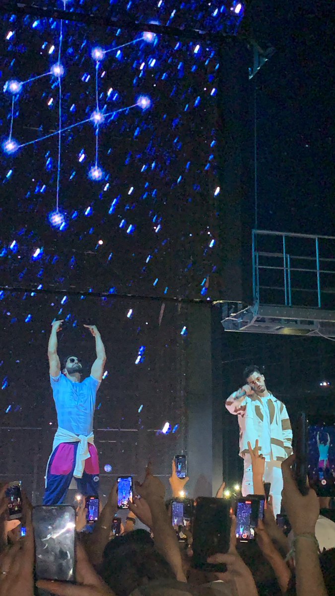 Esteban_VB91's tweet photo. C’était juste incroyable 🫀#PNLTour https://t.co/7jglKJnyF5