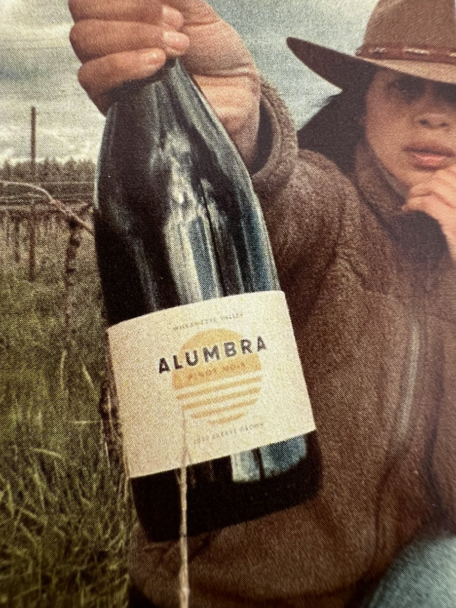 AlumbraC's tweet photo. 2021 Estate Pinot Noir with Winemaker Elena Rodriguez https://t.co/Ud9W7O6peT