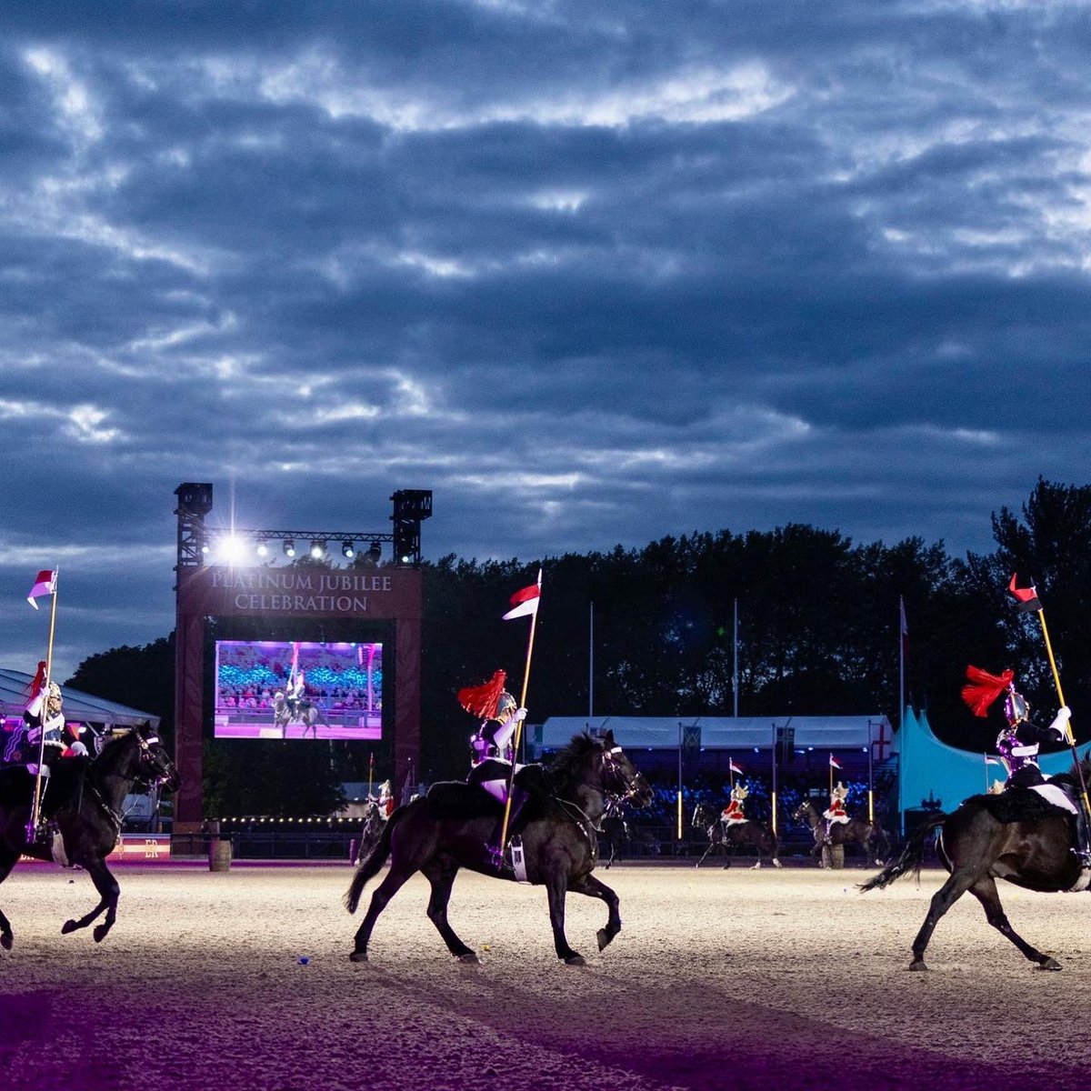 “For over 70 years, there has been a constant heartbeat in this nation. And that heartbeat belongs to The Queen.”
So honoured that She could join us this evening at <a href="/windsorhorse/">Royal Windsor Horse Show</a> Pageant. <a href="/BritishArmy/">British Army 🇬🇧</a> <a href="/RoyalFamily/">The Royal Family</a> <a href="/RoyalNavy/">Royal Navy</a> <a href="/RoyalAirForce/">Royal Air Force</a>