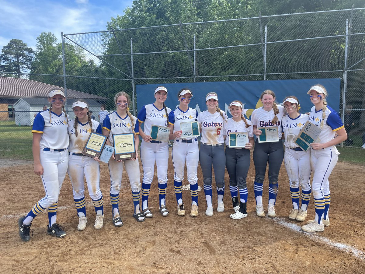 ohesoftball's tweet photo. Congrats to our 10 players that competed in the championship of TCIS!!  Ellie Benes
Kayla Kosiorek
 Malli Groves
Marin McGowan 
Maya McGowan
Abby englar
Haley downes
Linda hodge
Rylea Nelms
Madison inscoe https://t.co/aHqto2RB1v