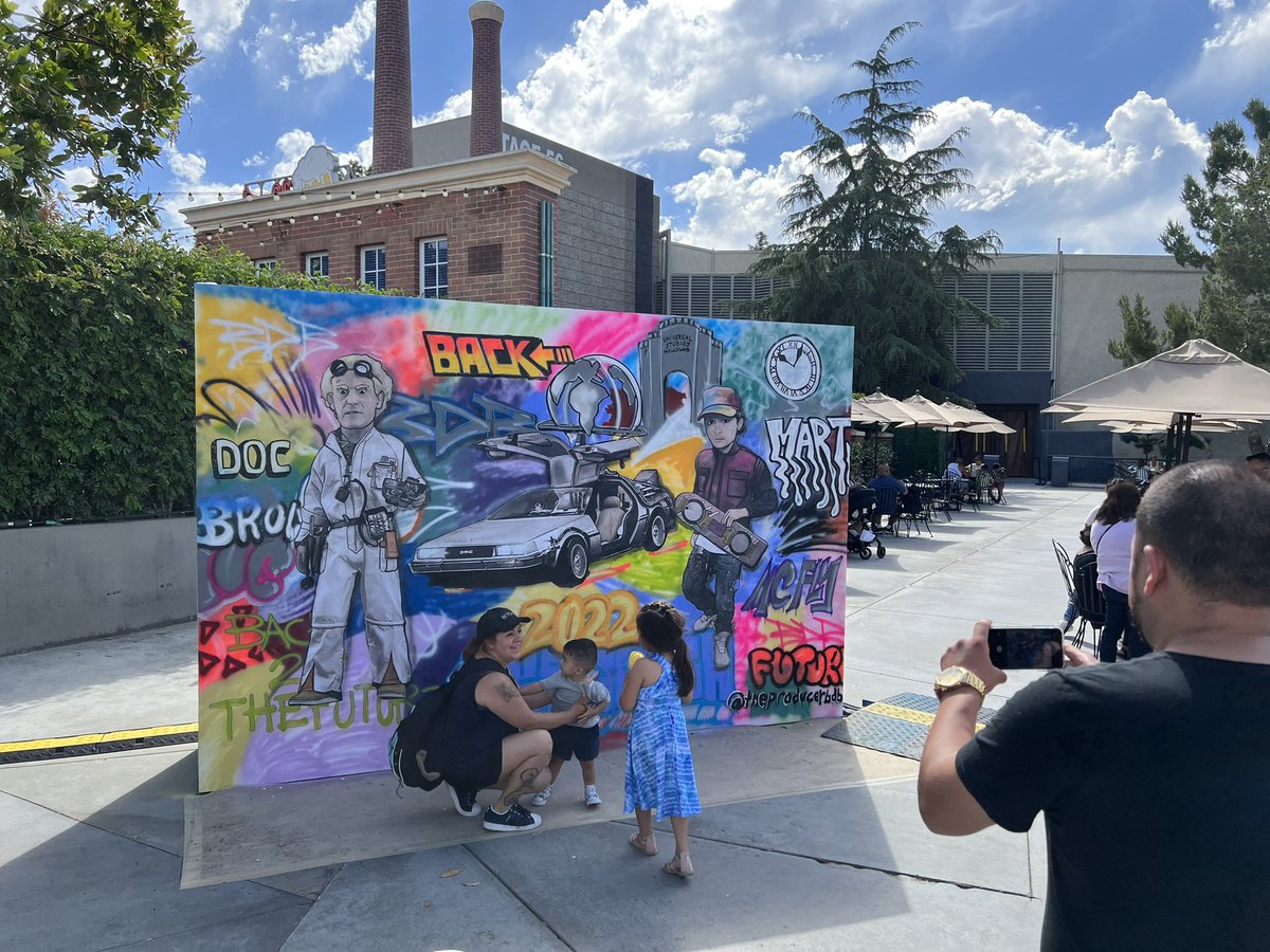 Theme Park Shark 🎢🦈 Dustin Sparage tweet media