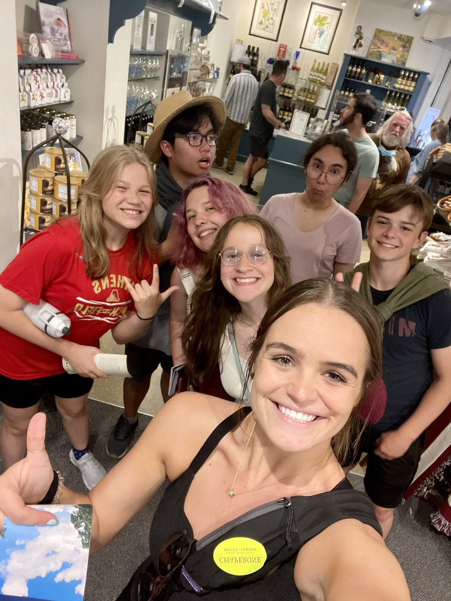 Coming at you from Mount Vernon today!! Athens Abroad takes a special domestic trip to Washington, DC!! S/O to my amazing travel partners <a href="/Mr_Schoonover/">Mr. Schoonover</a> and <a href="/ssyme2/">Mrs.SymeAHS</a>