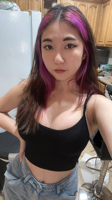 TW Pornstars - Emmi Xi. Pictures and videos from Twitter. Page 5