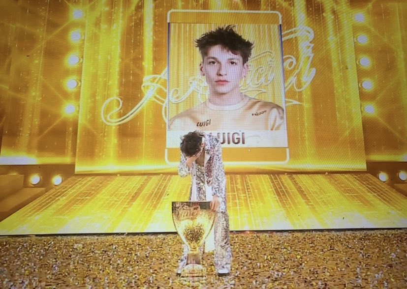 medris_'s tweet photo. e anche quest’anno vince il talento ✨#Amici21 https://t.co/d8nCWPxHnf