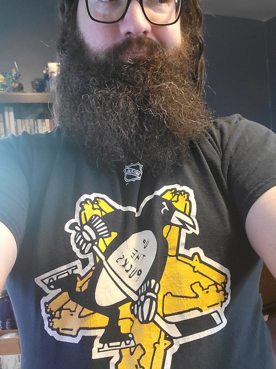 CupOfMike's tweet photo. Hopefully this is the lucky shirt for tonight's game. @anti_flag #UpThePucks #DropPucksNotBombs #LetsGoPens https://t.co/LvVsW5M2Mq