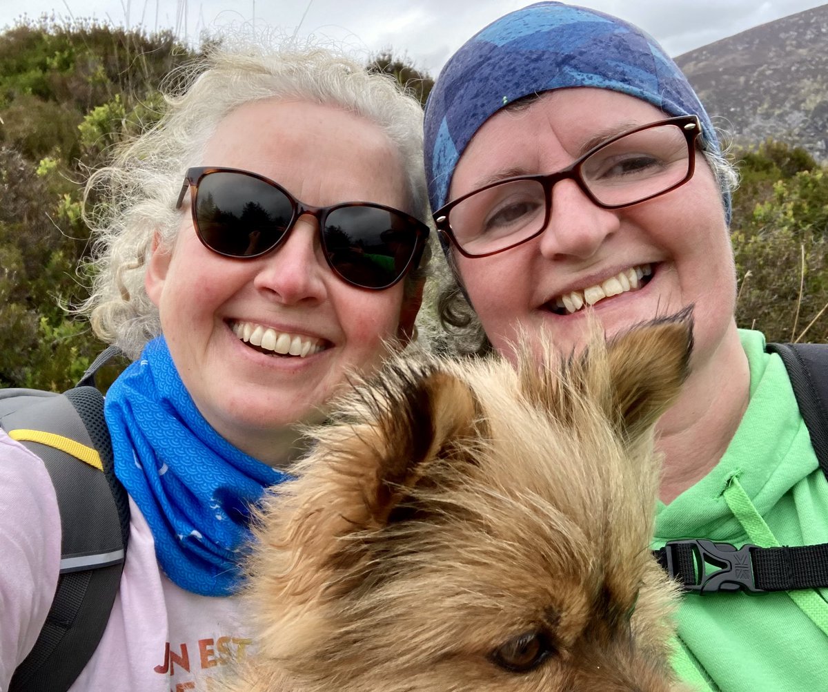 MariaCanEmb's tweet image. Sundays were made for friends, dogs and walks! Feeling blessed to have had such a good one in beautiful Glendalough #loveIreland 💖